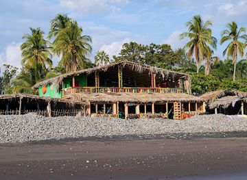 el-salvador/puerto-la-libertad/attraction/playa-de-conchalio