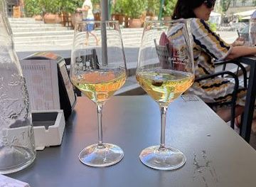 slovenia/postojna/attraction/dvorni-bar