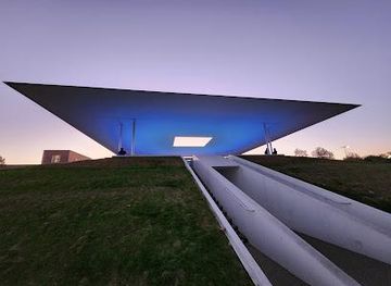 texas/sugar-land/attraction/james-turrell-s-twilight-epiphany-skyspace