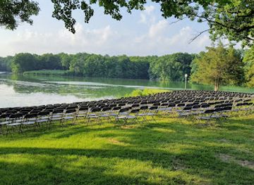 illinois/prairie-state/attraction/lake-storey-park