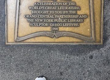 new-york/new-york-city/attraction/library-walk