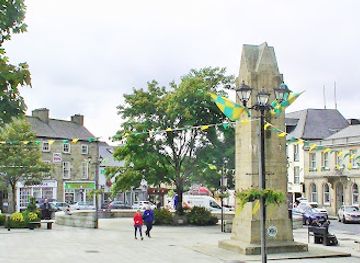 ireland/county-donegal/attraction/donegal-town-diamond