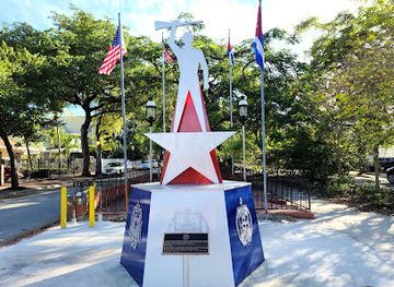 florida/miami/attraction/cuban-memorial-boulevard-park