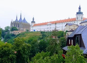 czechia/kutna-hora/attraction/felix-jenewein-gallery-of-kutna-hora-sancturin-house