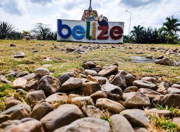 belize/northern-belize/attraction/letras-belize-zona-libre