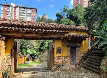 colombia/medellin/envigado/attraction/la-guayacana-park