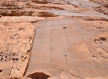 jordan/wadi-rum/attraction/inscripciones-anfaishiyya