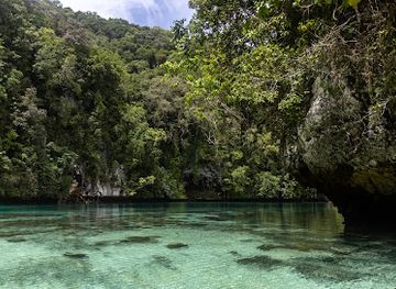 micronesia/koror/attraction/risong-bay