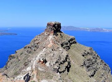 greece/santorini/attraction/skaros-rock