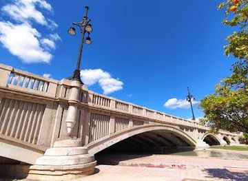 spain/valencia/attraction/pont-d-arago