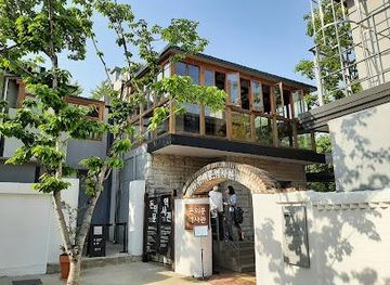 south-korea/suwon/attraction/donuimun-museum-village