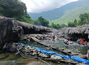 vietnam/hue/attraction/elephant-springs