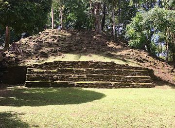 belize/southern-belize-barrier-reef/attraction/nim-li-punit-mayan-ruins