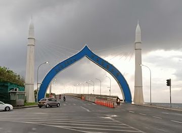 maldives/male/attraction/china-friendship-bridge