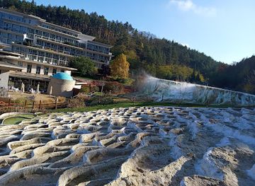 hungary/cserehat/attraction/vorosko-forras-also