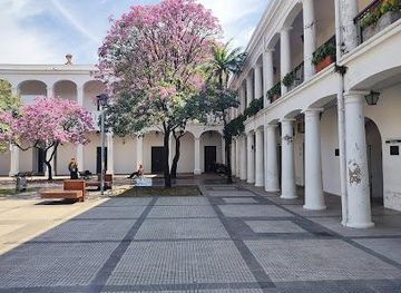 bolivia/santa-cruz-de-la-sierra/attraction/manzana-uno-espacio-de-arte