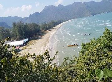 thailand/hua-hin/attraction/bang-pu-beach