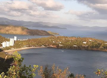 australia/whitsunday-islands/attraction/scenic-trail-entrance