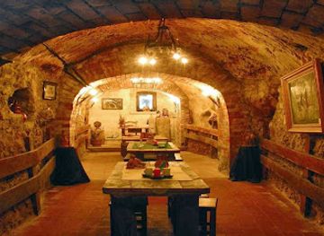 spain/castile-and-leon/attraction/bodega-historica-don-carlos