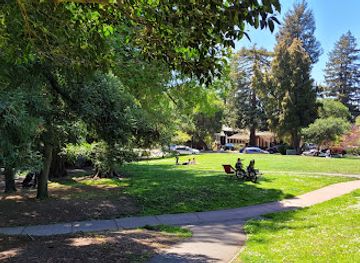 california/east-bay/attraction/live-oak-park