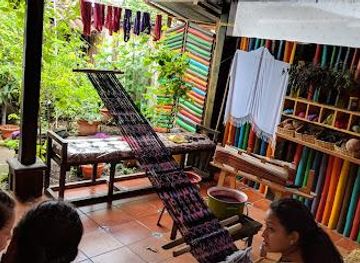 guatemala/quetzaltenango/attraction/casa-flor-ixcaco-weaving-cooperative