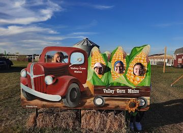 north-dakota/grand-forks/attraction/valley-corn-maize