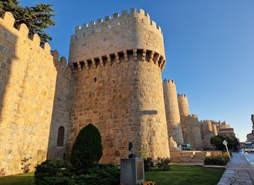 spain/avila/attraction/monumento-a-isabel-la-catolica