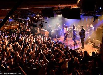 california/san-diego/attraction/belly-up-tavern