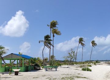 maldives/huraa/attraction/local-beach