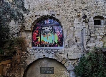 france/avignon/attraction/vestiges-du-forum-romain-ier-et-iieme-s