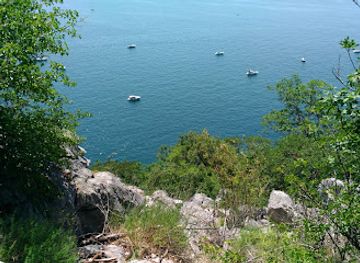 italy/friuli-venezia-giulia/attraction/towers-of-slivia-cave