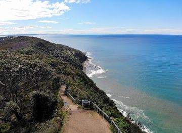 australia/central-coast/attraction/the-coast-walking-track