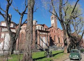 italy/milan/attraction/basilica-di-sant-eustorgio