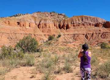 texas/palo-duro-canyon-state-park/attraction/the-big-cave-at-palo-duro-canyon-state-park