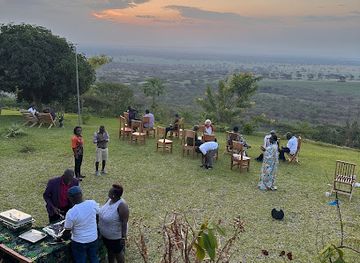 uganda/queen-elizabeth-national-park/attraction/warujojo-safari-lodge