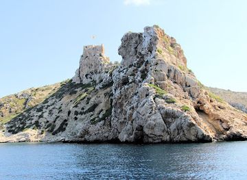 spain/balearic-islands/attraction/castell-de-cabrera