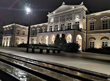 poland/lublin/attraction/lawka-niepodleglosci