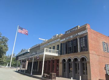 california/sacramento/attraction/scavenger-hunt-walking-tours-old-sacramento