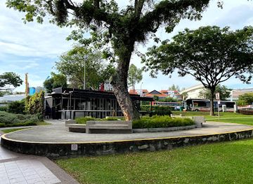 singapore/bukit-timah/attraction/holland-village-park