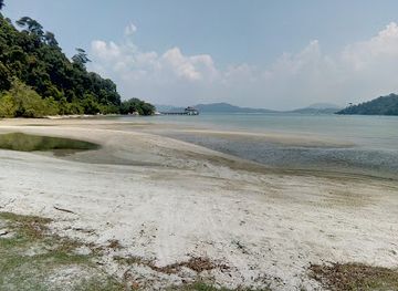 malaysia/pulau-pangkor/attraction/pantai-teluk-dalam