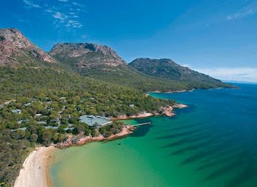australia/freycinet-national-park/attraction/freycinet-walk