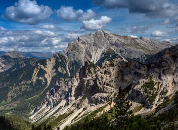 italy/alta-via-1/attraction/point-de-vue-sur-la-vallee