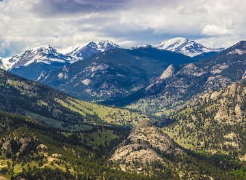 colorado/rocky-mountain-national-park/attraction/moraine-park