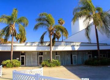 california/glendale/attraction/santa-monica-civic-auditorium