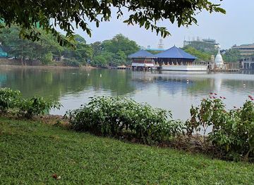 sri-lanka/gampaha-district/attraction/gangaramaya-park