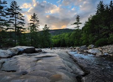 new-hampshire/white-mountains/attraction/lower-falls