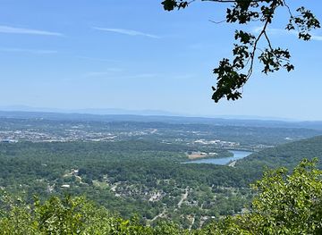 tennessee/chattanooga-valley/attraction/raccoon-mountain-chattanooga-overlook