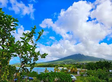 saint-kitts-and-nevis/nevis-peak/attraction/fort-charles