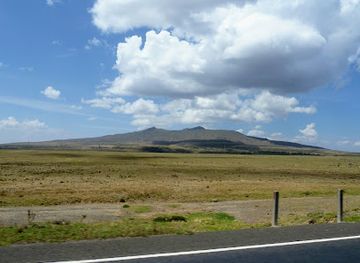 kenya/mount-longonot/attraction/kwa-gitonga-bk