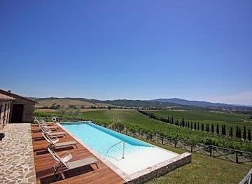 italy/san-gimignano/attraction/casale-dello-sparviero